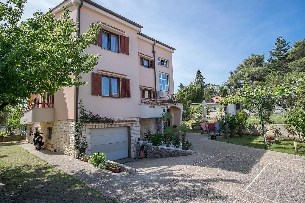 Apartments Durda Krk Town 0*,